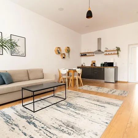 Urban Six Apartments Fagaras Exterior photo